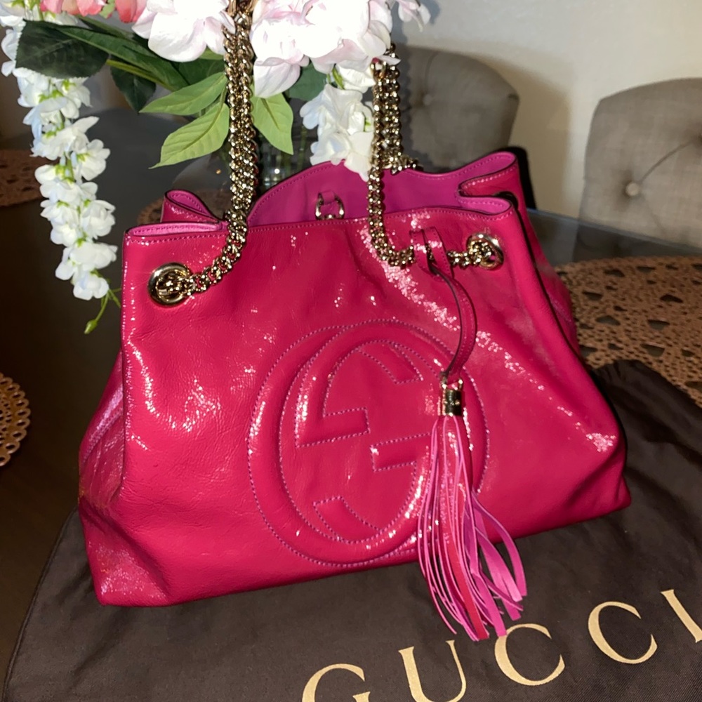 Authentic Gucci soho in a beautiful pink Italian leather!